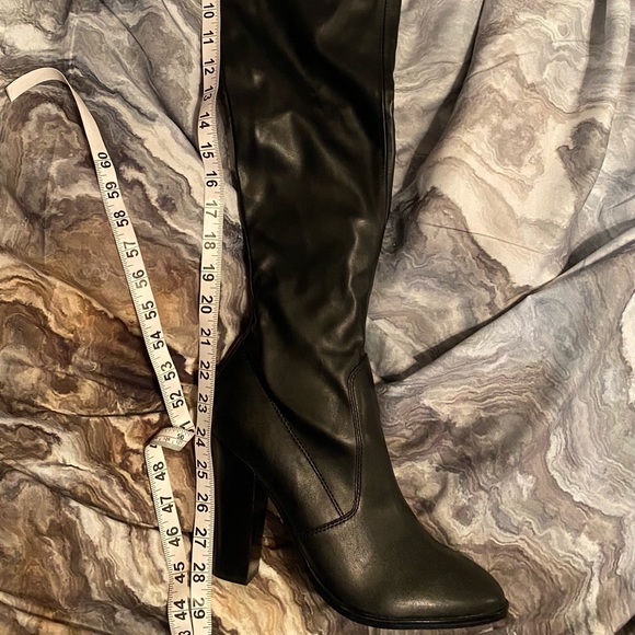 Black Leather Aldo Heel Boots - Picture 10 of 10